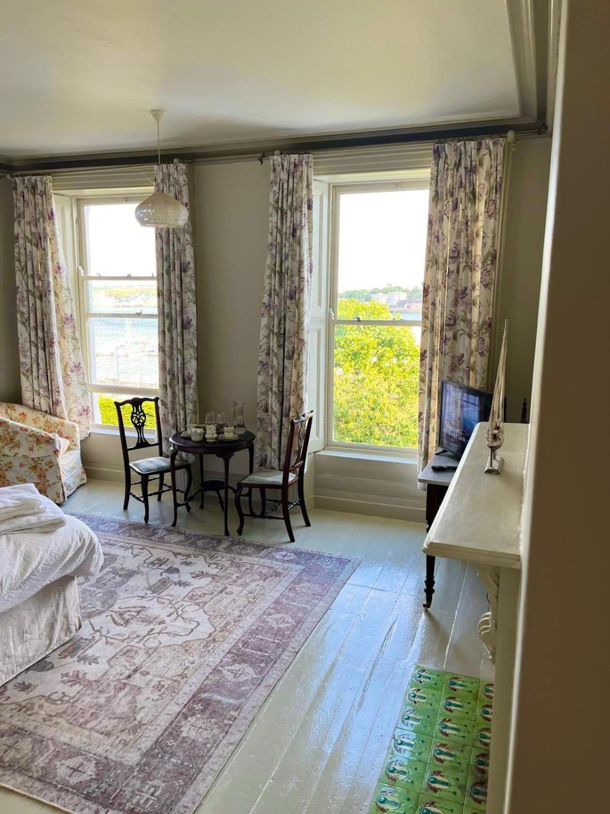 Lynwood House * Cobh